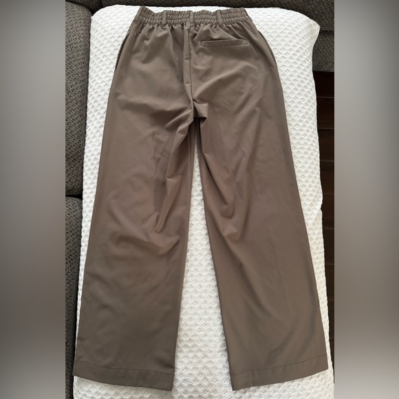 Beyond Yoga Status Wide Leg Trouser in Dune Size XS NW1251 Brown Pleated Pants - Picture 9 of 16